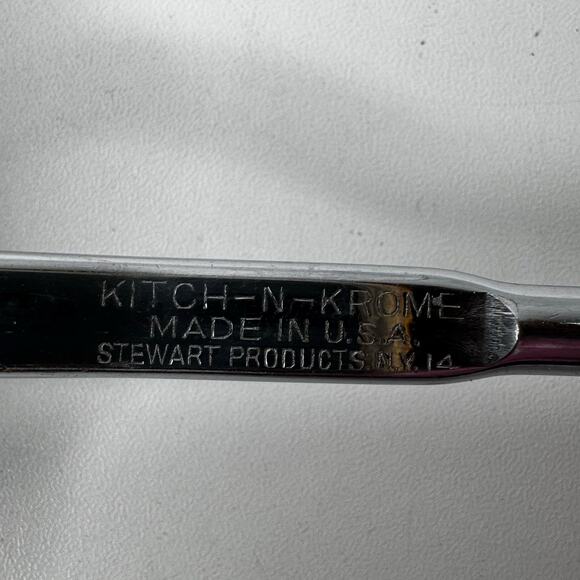 Vintage Kitch N Krom S
Spatula Turner Wood Handle USA Flipper Turner Holes - Picture 3 of 6